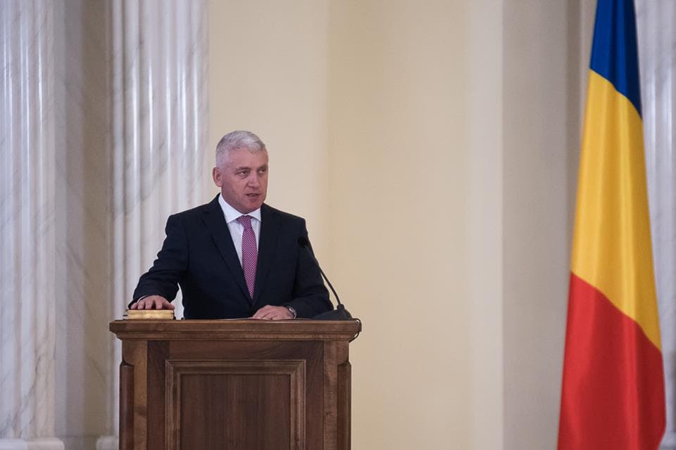 Romania's defense minister resigns after scandal on militaries’ wages