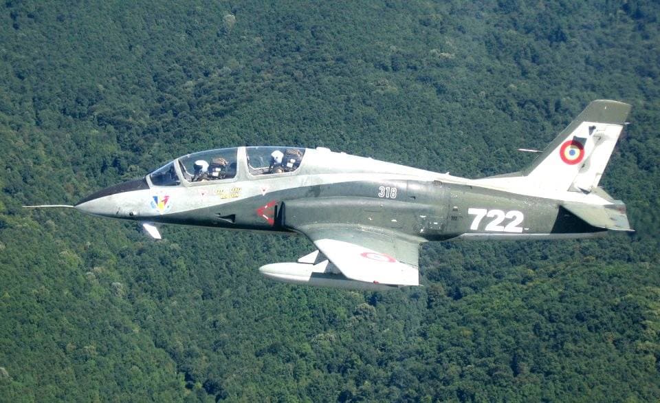 IAR 99 trainer aircraft crashes in eastern Romania