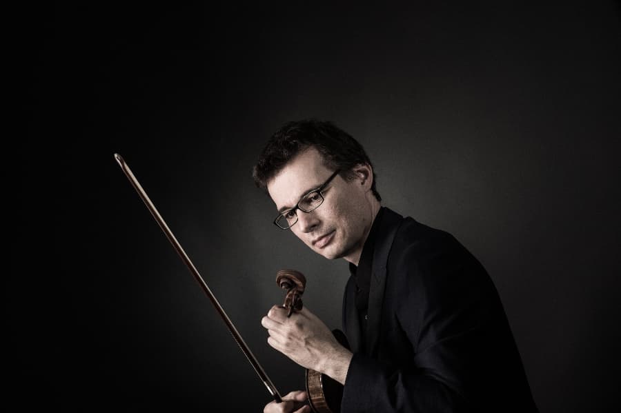 Romanian violinist Alexandru Tomescu to use Stradivarius violin for five more years