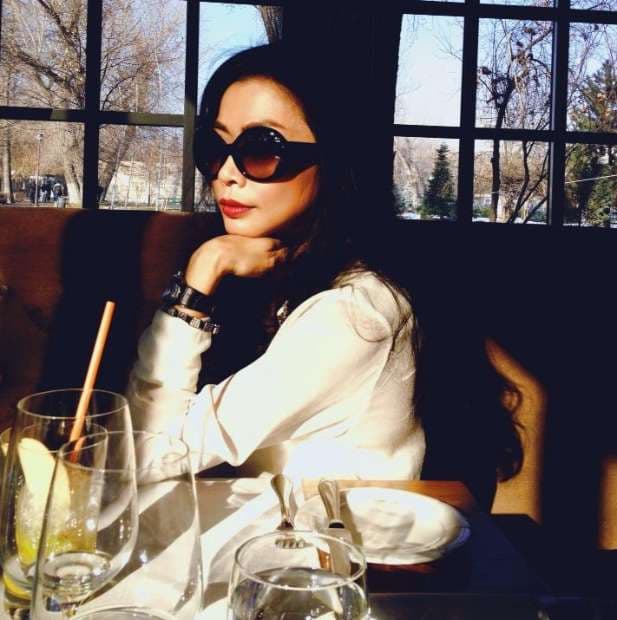 Anne Ampawan's touch of gold in winter times