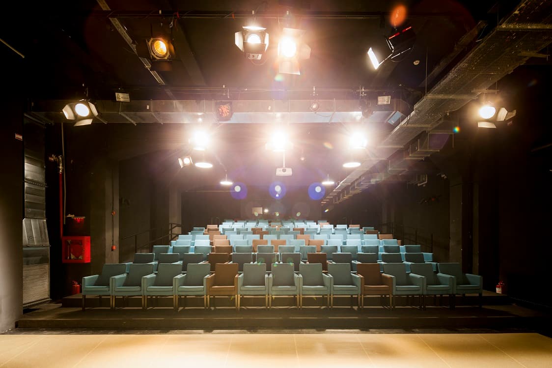 Bucharest theater venue adds English subtitles to its performances