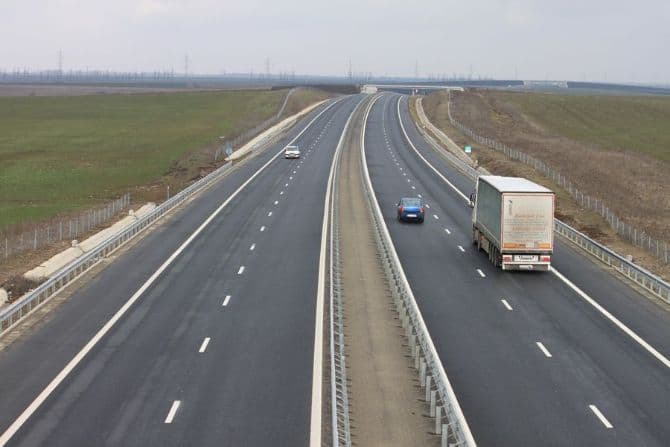 Report: One building permit for each 7 km of motorway built in Romania