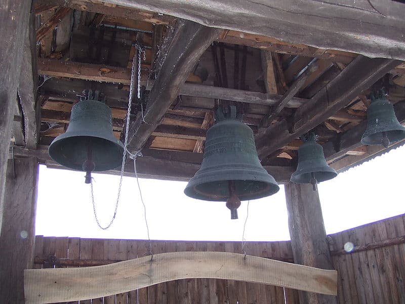 The bells of all churches in Romania will toll for King Michael