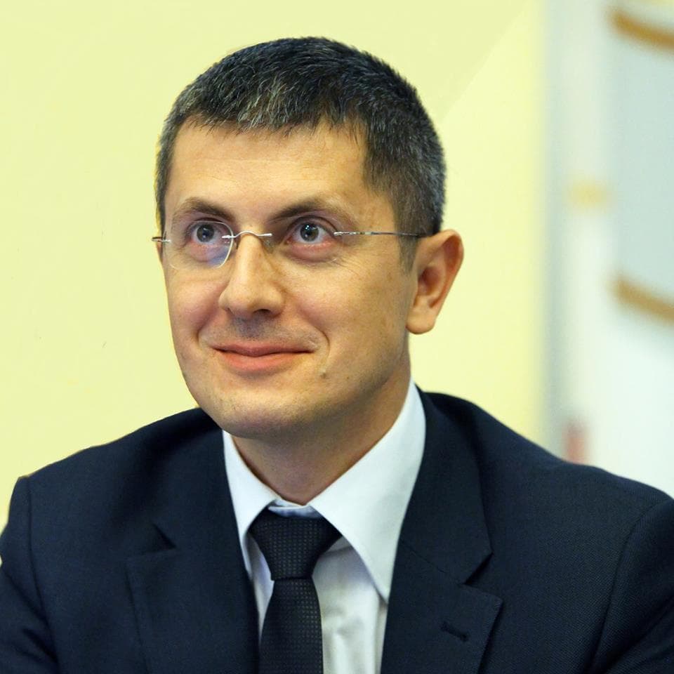 Initiative to ban convicted people from public office in Romania reached 450,000 signatures
