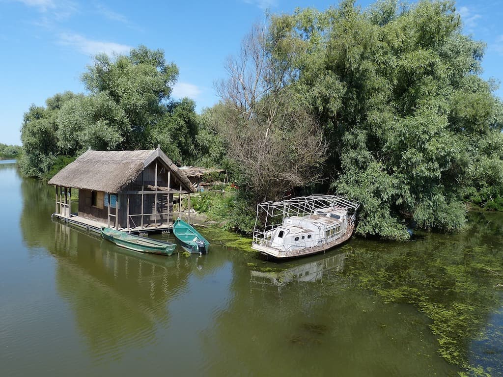 Cruise ships expected to bring over 60,000 tourists to Danube Delta