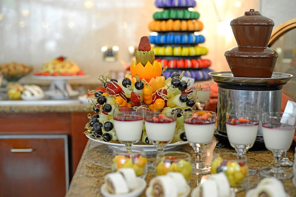 (P) Intercontinental Bucharest re-opens the Sunday Brunch
