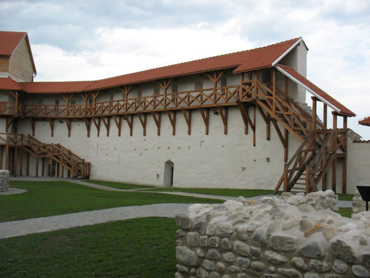 Teutonic fortress in Romania rebuilt with EUR 2.7 million