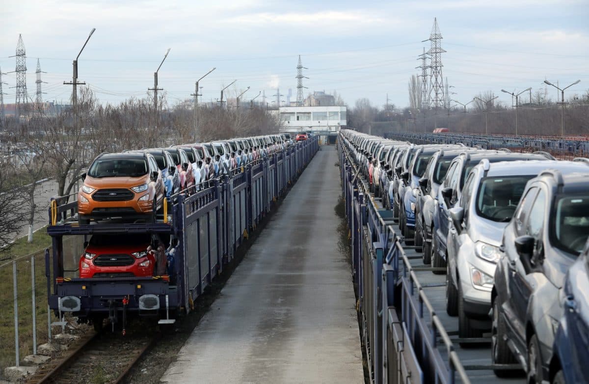 Ford Romania CEO: I can ride my bike faster than the trains that carry our cars