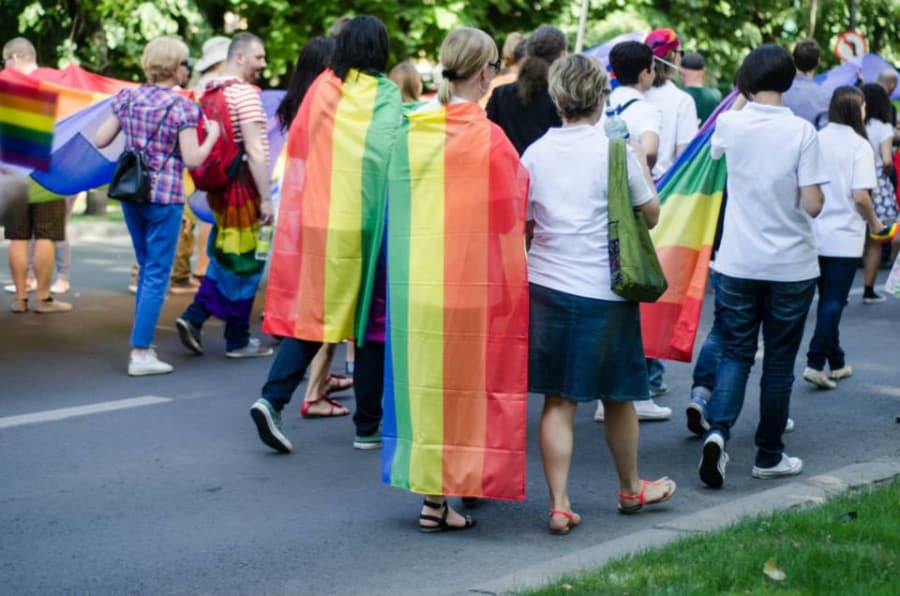 Draft project in Romania provides that members of same-sex civil partnerships can’t adopt