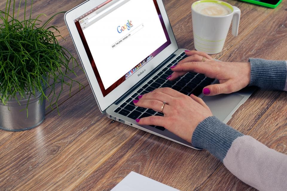 New iPhone, Black Friday in top ten Google searches in Romania in 2017
