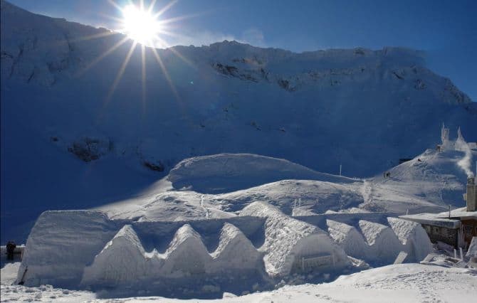 The only ice hotel in Romania is already booked for the holidays, free places available starting January 5
