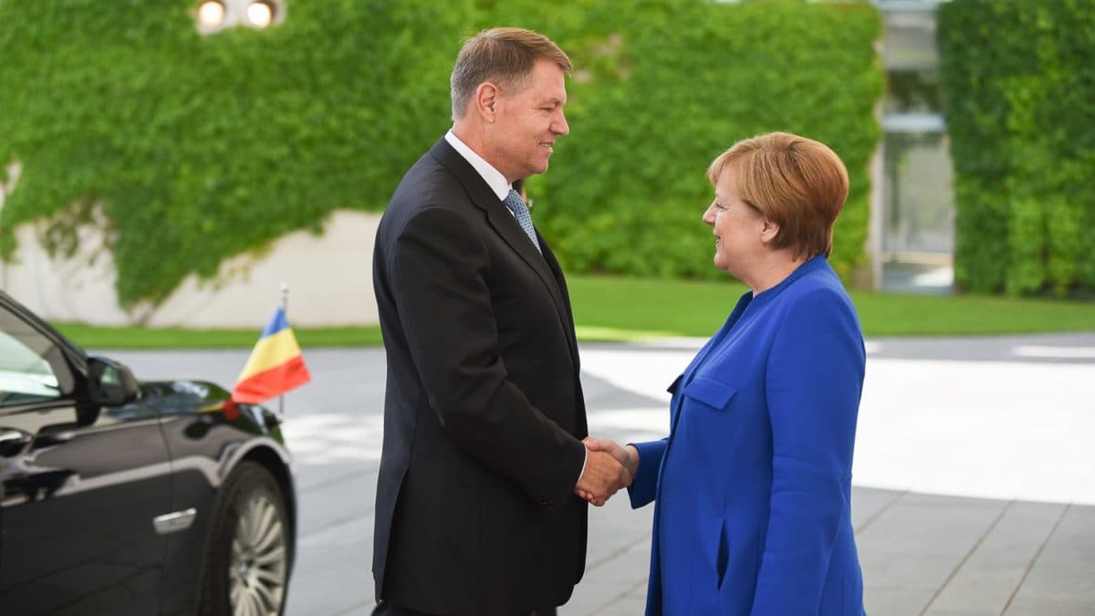 Romanian President meets German Chancellor in Berlin