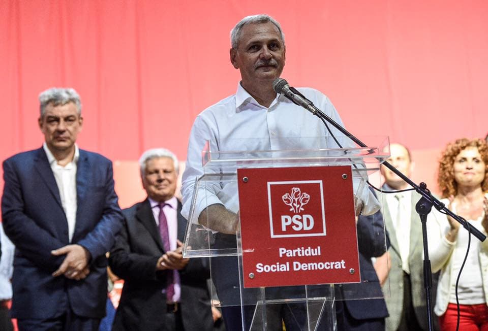 Romania's governing party adopts statement against “parallel state”
