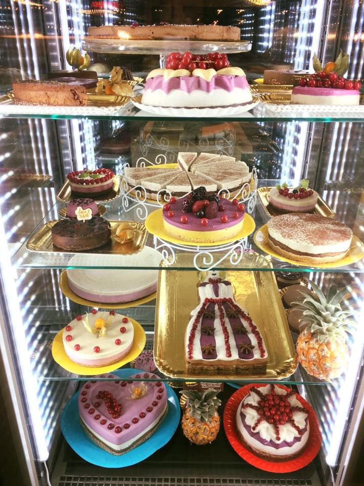 Raw delights: Ten raw vegan restaurants and sweet shops to try in Bucharest