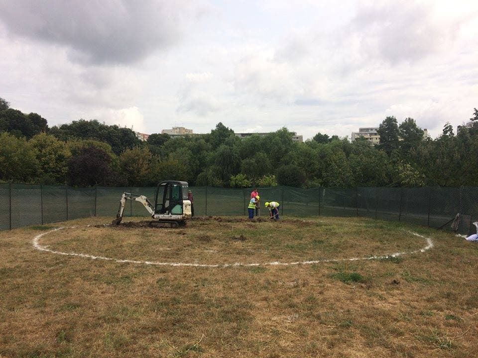 Update: Bucharest starts setting up Prince of Monaco monument