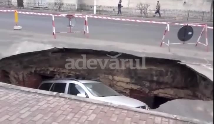 Cellar uncovered by crater in Romanian town dates back to 18th century