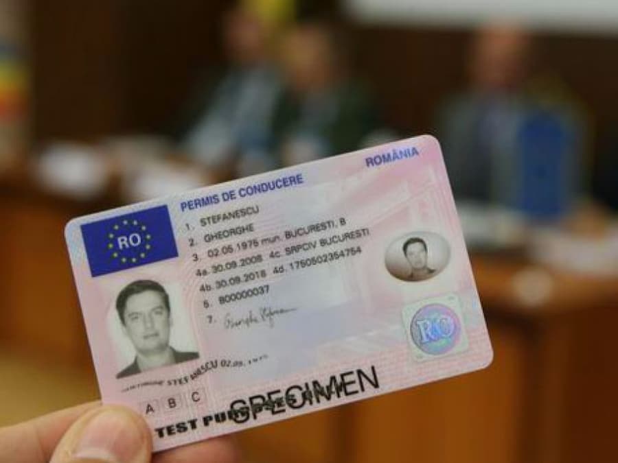 Romanians will have to finish compulsory education to get their driver licenses