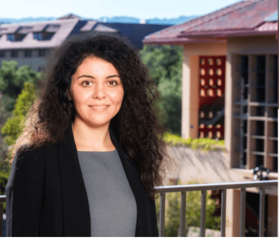 Young Romanian doctor gets scholarship at prestigious Stanford program