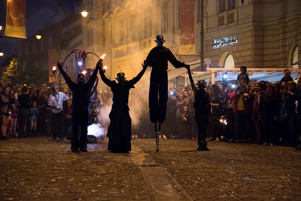 Weekend calendar: Sibiu International Theater Fest, Street Delivery, movie openings