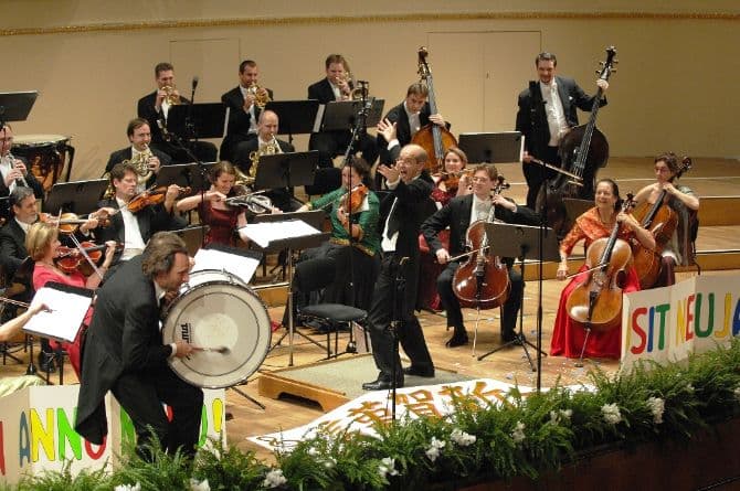 Two Viennese orchestras start Christmas tours in Romania
