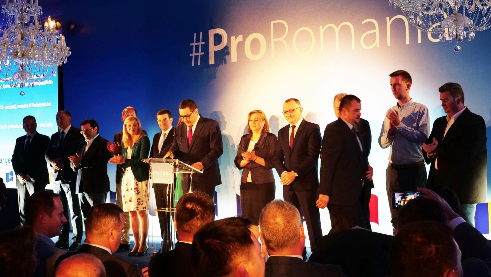 Former Romanian PM launches political party, shakes current majority