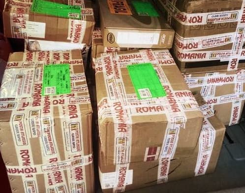 Romanians abroad enjoy tons of food sent by their families back home