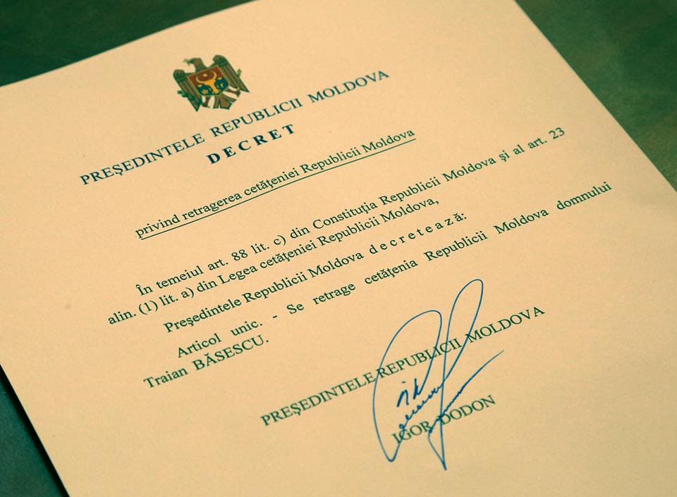 Igor Dodon removes former Romanian President’s citizenship