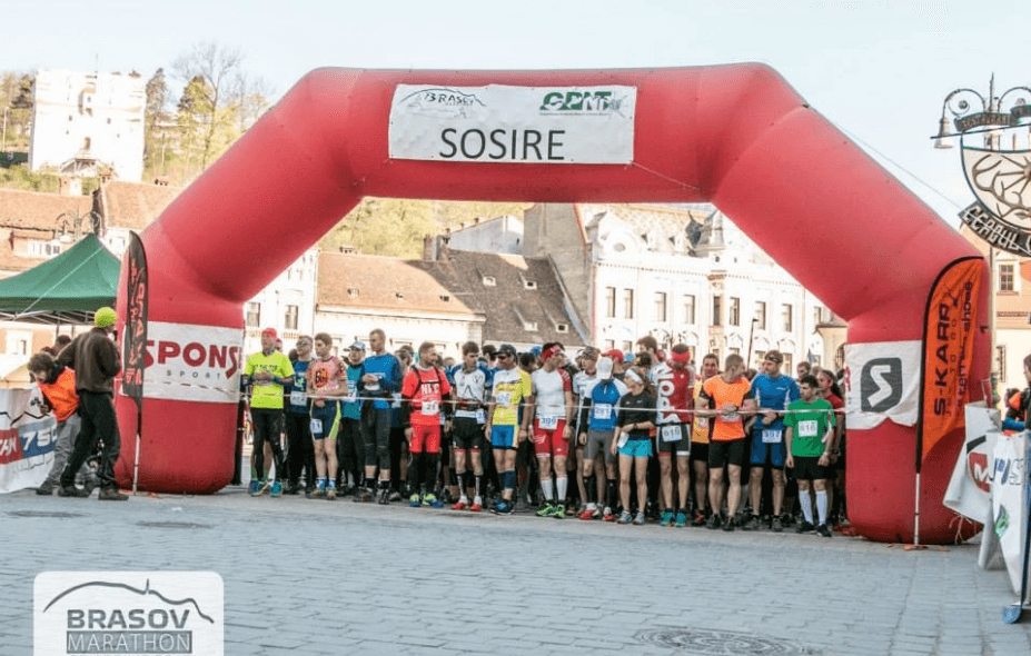 Over 1,300 runners join marathon in Romanian mountain resort this weekend
