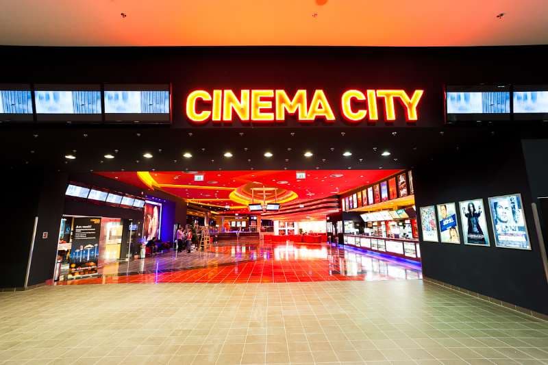 British Cineworld buys Eastern Europe's Cinema City chain, Romania cinemas included