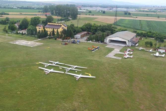 The European Aerobatic Championships brings over 50 pilots to Romania