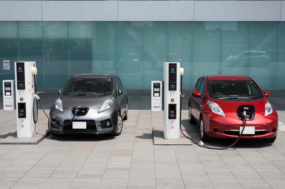(P) Business Lease chooses to drive the whole mile in electric mobility!