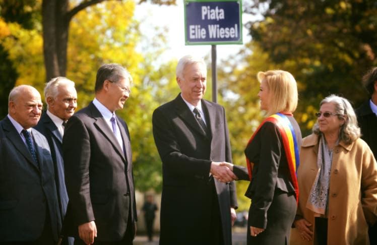 Small Bucharest square named after Holocaust survivor Elie Wiesel