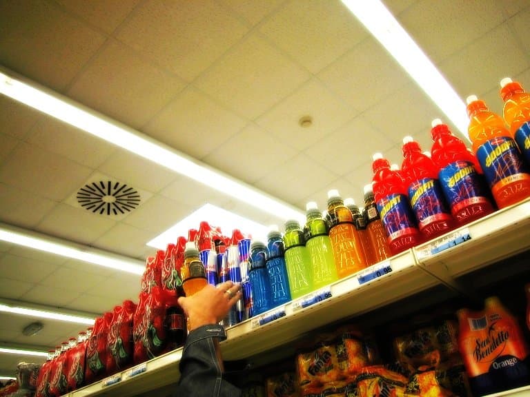 Romanian Health Ministry wants to ban the sale of energy drinks to minors
