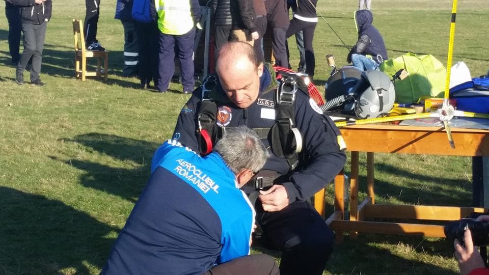 Romanian breaks European skydiving record
