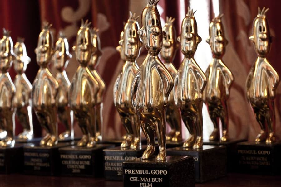 Romanian film Sieranevada lands six prizes at local industry awards
