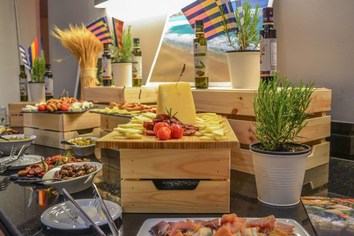 Greek Festival at Bucharest hotel this week