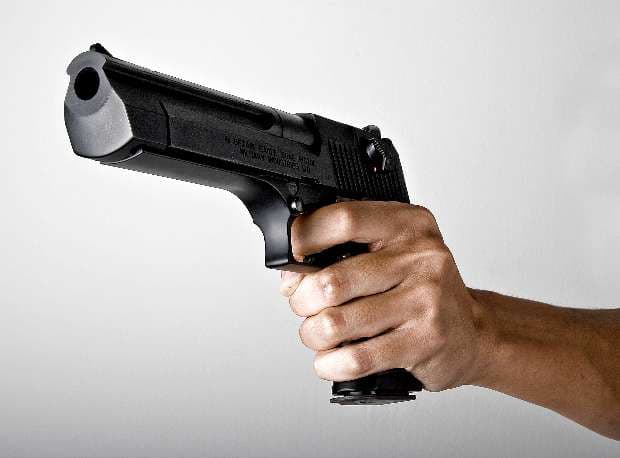 Surveillance cameras capture attempted armed robbery in Timisoara