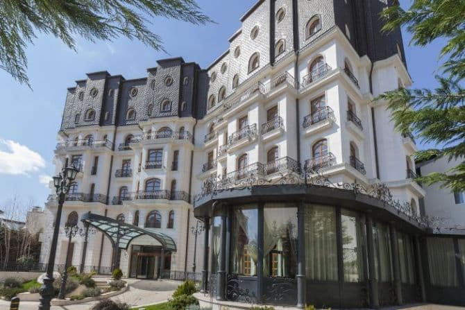 Romanian hotel, only European property in Expedia Insiders’ Select top 10 list