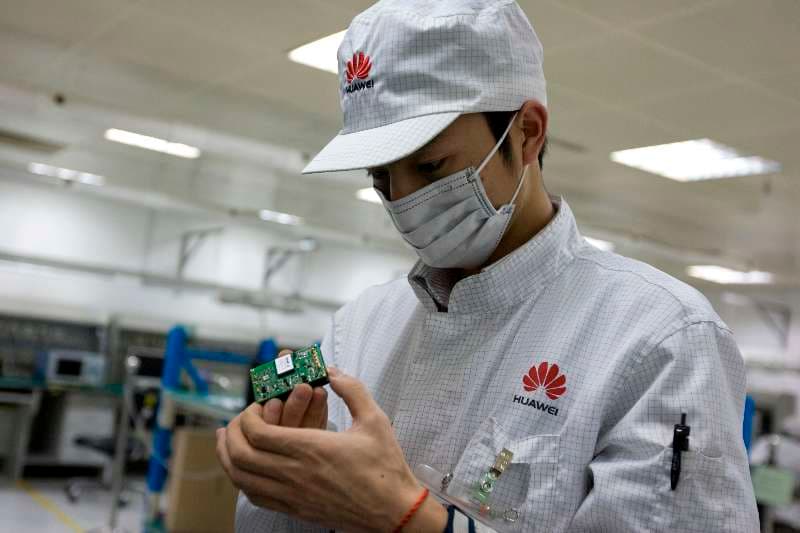 Huawei sends Romanian students to training courses in China
