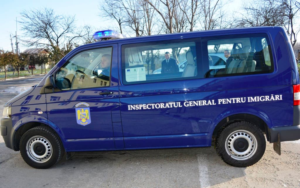 Chinese expelled from Romania after serving 22 years in prison for murder