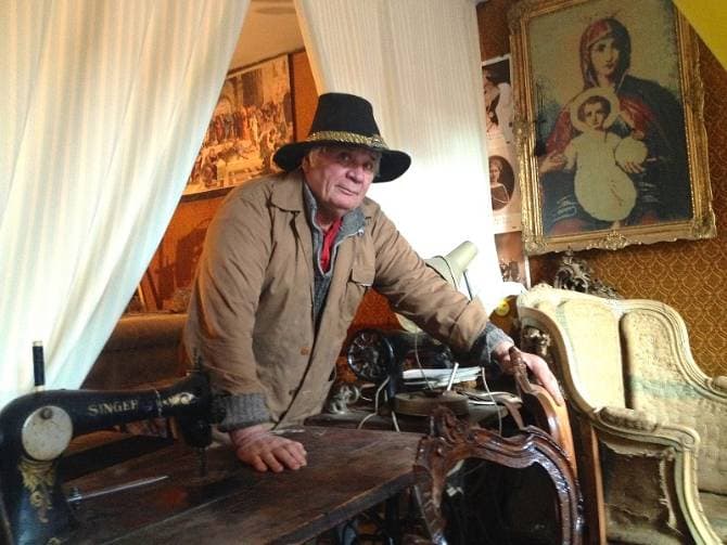 A portrait of the artist as an old man, hidden downtown Bucharest
