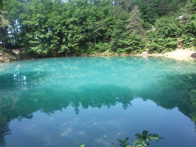 Discover Romania: The Blue Lake that changes its color