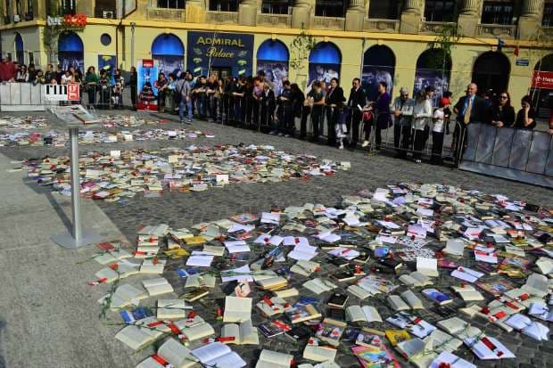 Romanian publishing house organizes book exchange in Bucharest