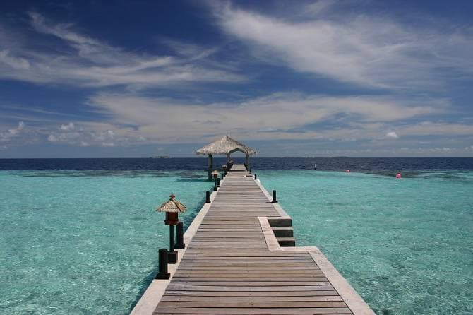 Financial crisis hasn't dulled appetite of rich Romanians for tropical paradise holidays