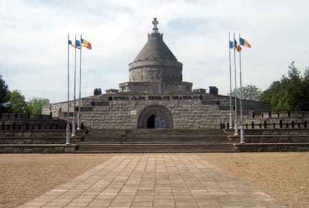 Heroes’ Day special: Monuments in Romania that remind people of their heroes