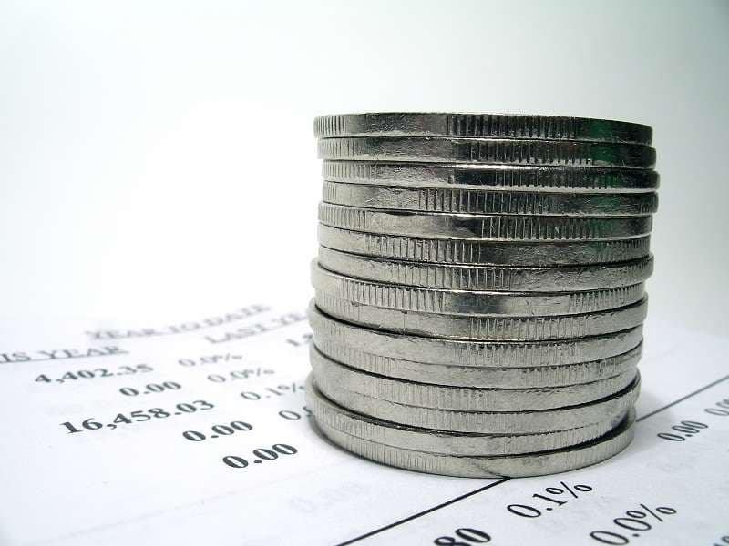 Romania’s current account deficit goes down by two thirds