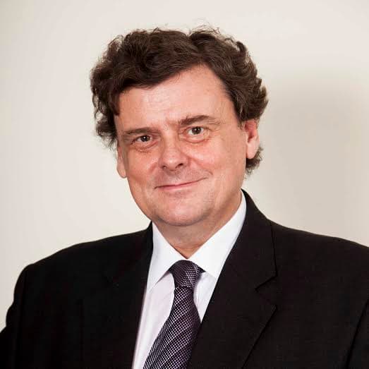 Neil McGregor's view of the unrealistic Romania and his plan to bring in more tourists