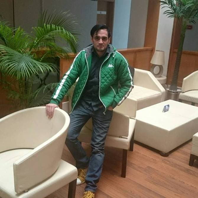 Young Romanian teacher promotes his language and culture in India