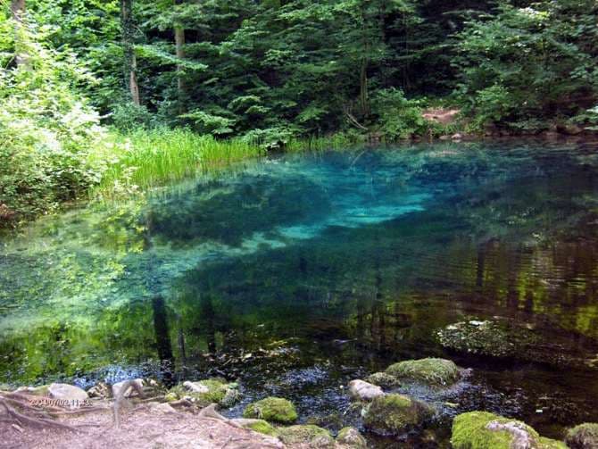 Discover Romania: The fairytale - like Ochiul Beiului Lake