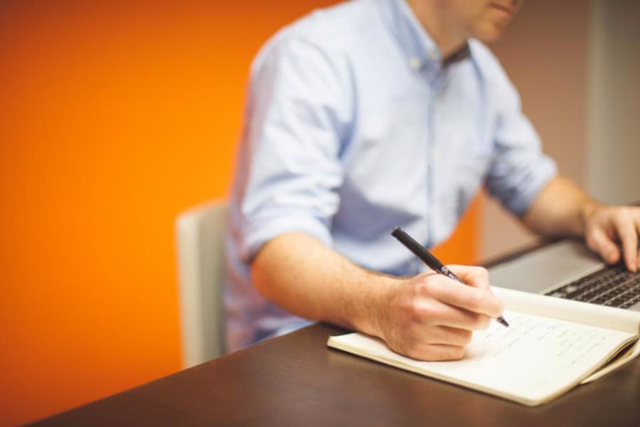 Survey: Bad manager-employee relationship affects Romanians' productivity